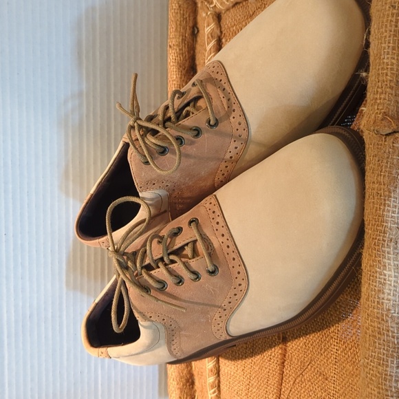 Rockport Men's Leather Two Tone Oxfords. Size 8.5 NEW - Picture 1 of 7
